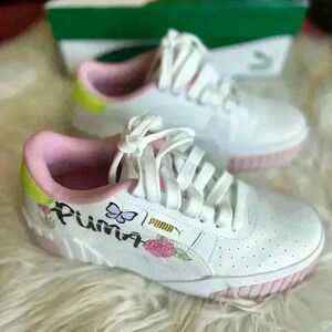 Puma Cali Bouquet JR Sneakers - Size 5.5 - White & Pink - New in Box